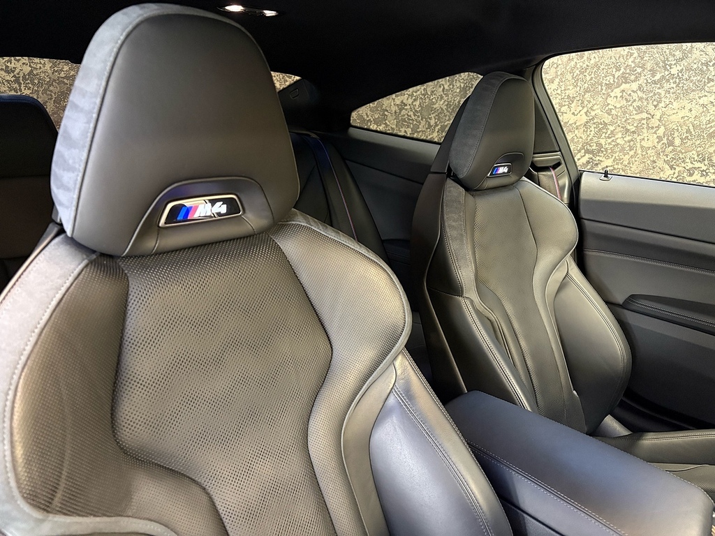 BMW M4 M4 Competition Step Red #21