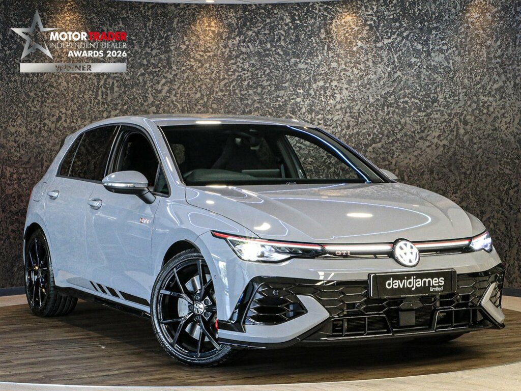 Volkswagen Golf Black Edition White #1