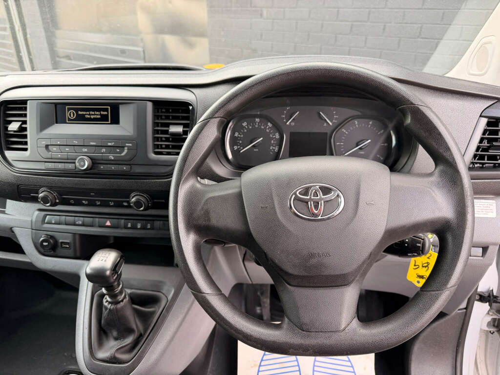 Toyota PROACE Panel Van White #19