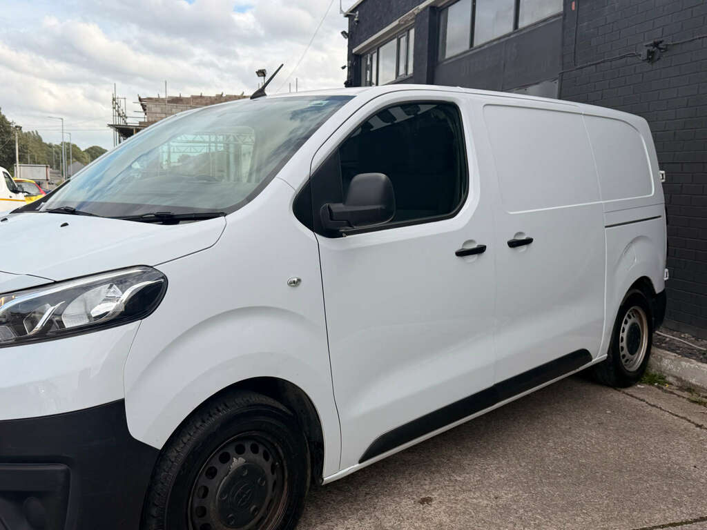 Toyota PROACE Panel Van White #11