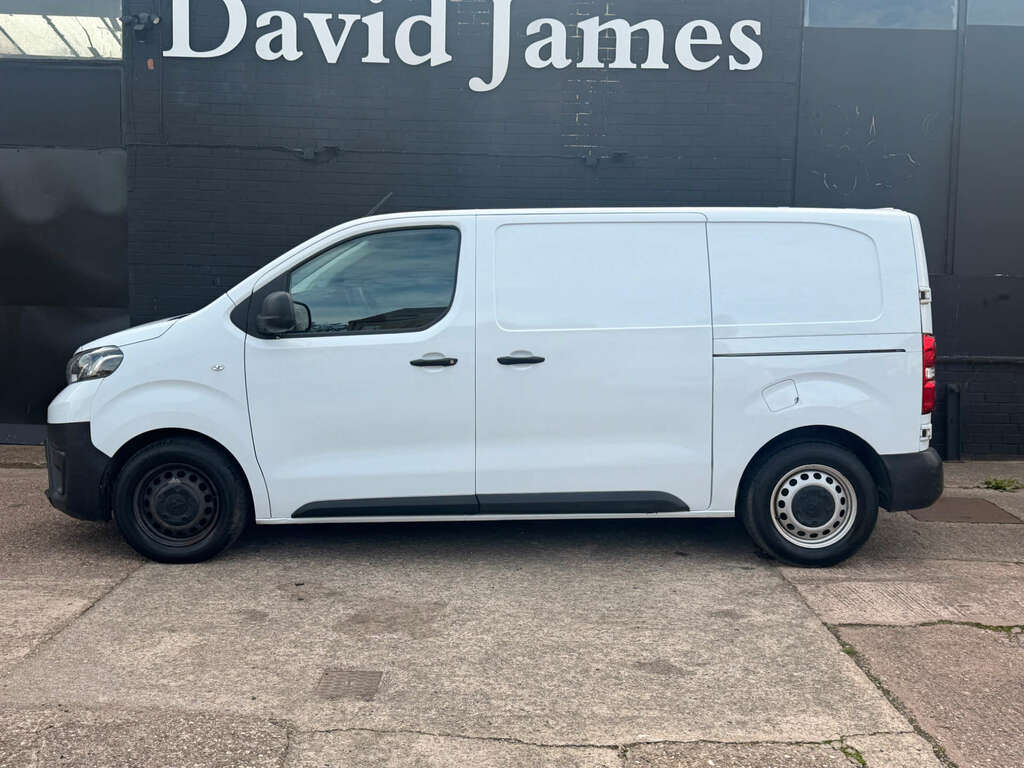 Toyota PROACE Panel Van White #4