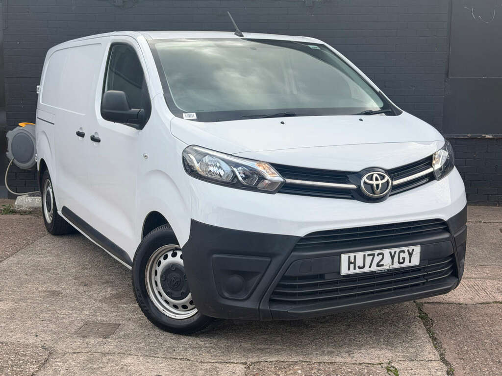 Toyota PROACE Panel Van White #1