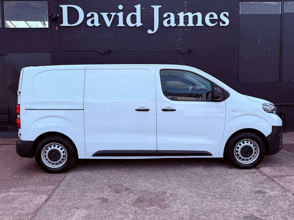 Toyota PROACE Panel Van White #9