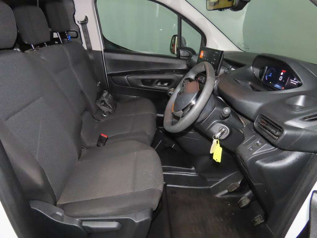 Peugeot Partner 1.5 Partner Asphalt L2 Blue Hdi White #2