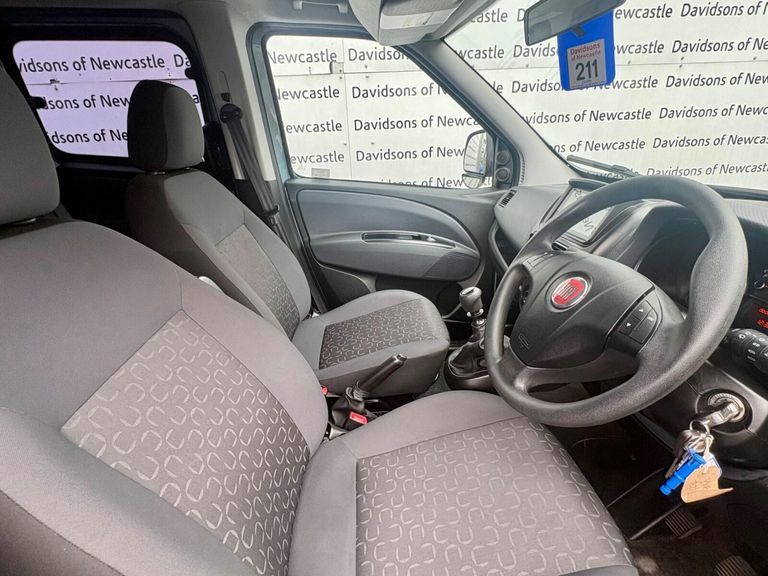 Fiat Doblo Sx White #10