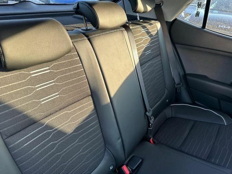 Kia Stonic 1.0 T-gdi Mhev Gt-line S Suv Hybrid Dct Grey #5