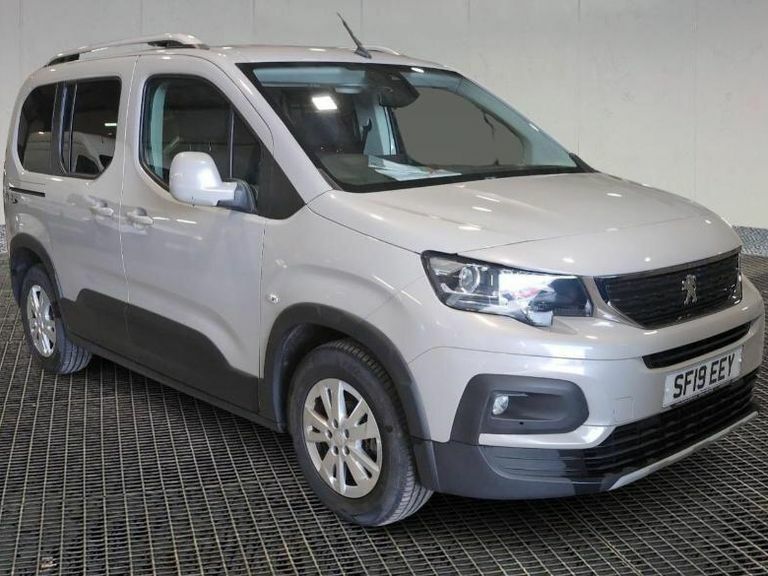 Peugeot Rifter 1.5 Bluehdi Allure Standard Mpv Beige