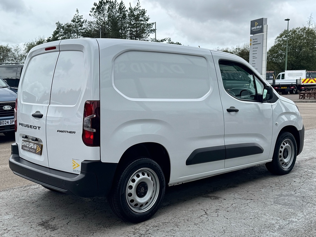 Peugeot Partner Hdi 100Ps 1000 Professional-plus Swb With Air Con, White #2