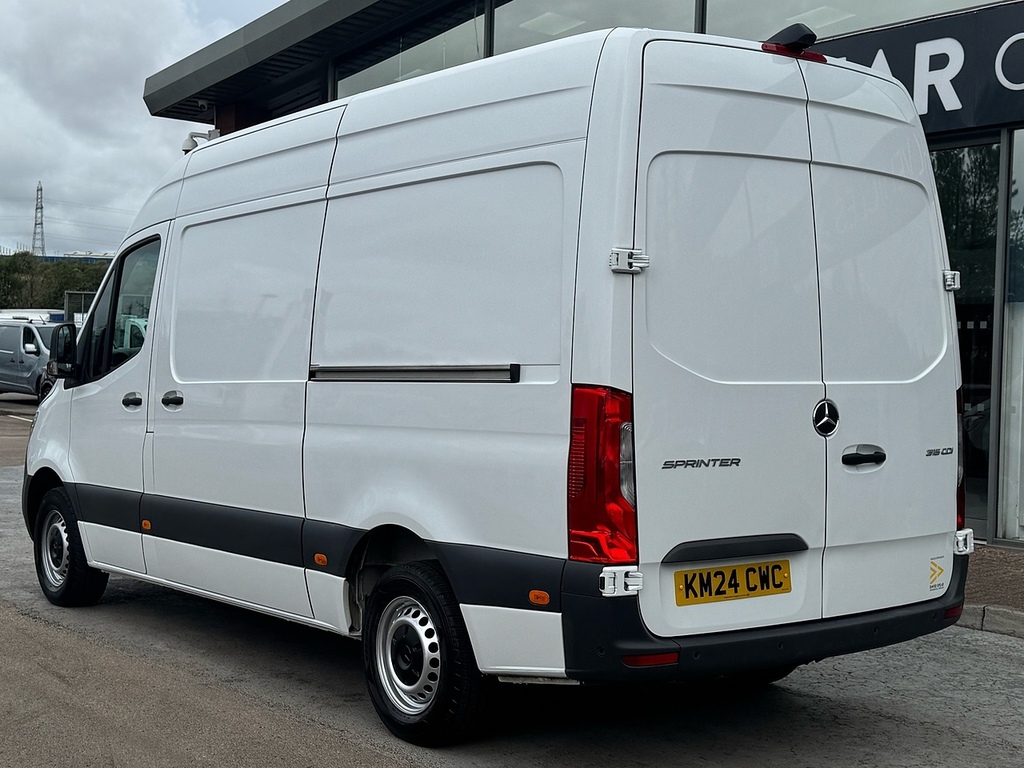 Mercedes-Benz Sprinter 315 Cdi Progressive L2 H2 Rwd 150Ps With Reverse C White #4