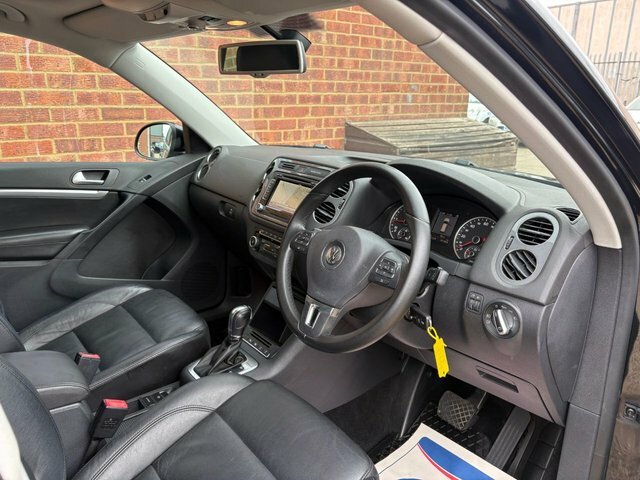 Volkswagen Tiguan S Tdi Bluemotion Technology 4Motion Brown #53