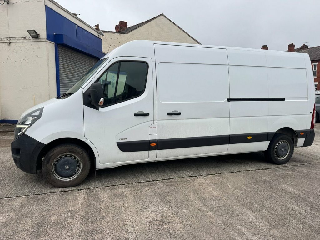 Vauxhall Movano 2.3L Edition White #3