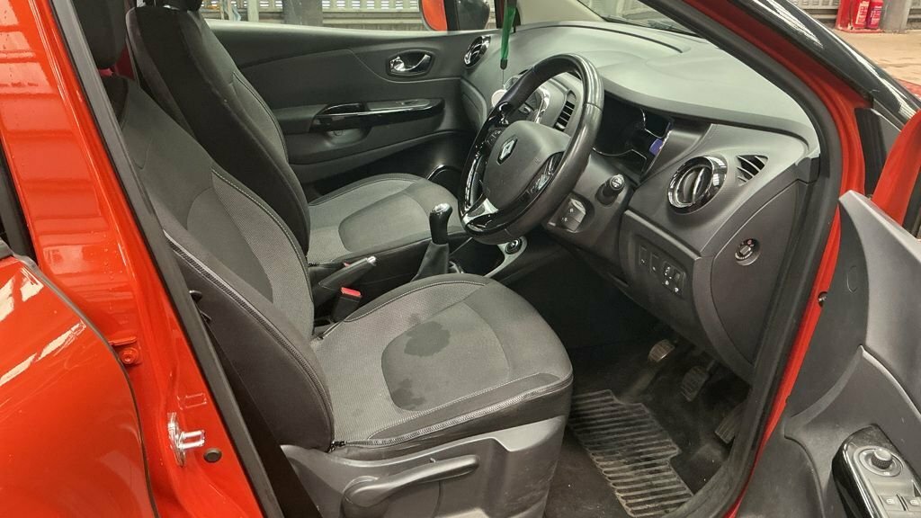 Renault Captur Captur Dynamique Medianav Energy Dci Ss Black #11