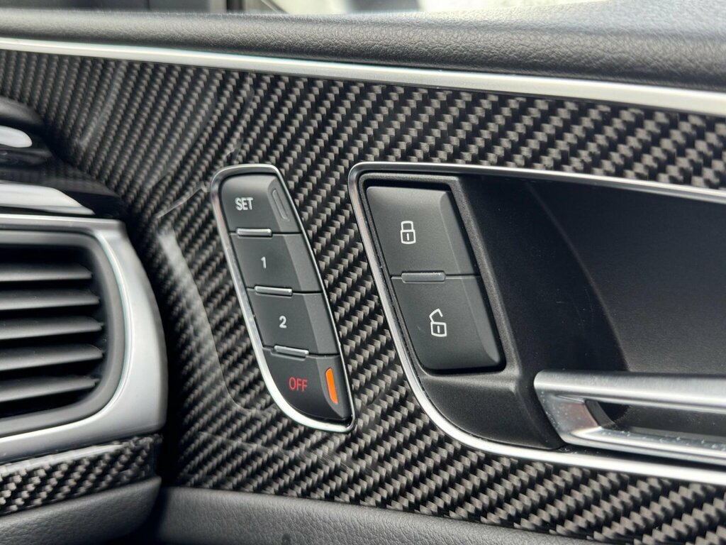 Audi RS6 Avant Rs6 Avant Black #25
