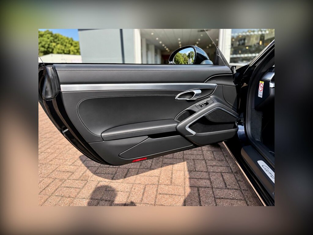 Porsche 911 Carrera S-a White #22