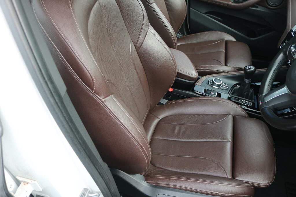 BMW X1 Se White #10