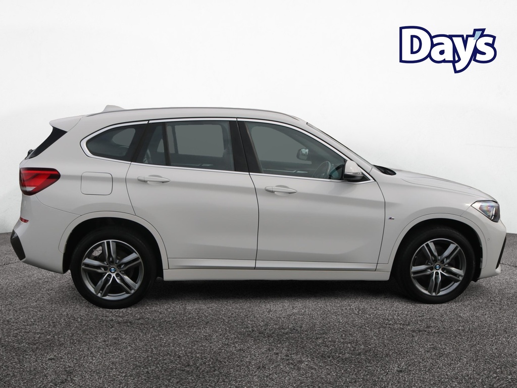 BMW X1 Se White #8