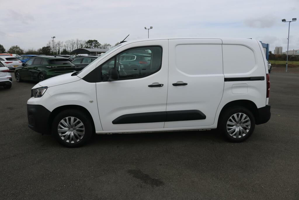 Peugeot Partner 1.2 1000 Puretech Professional Standard Panel Van White #4