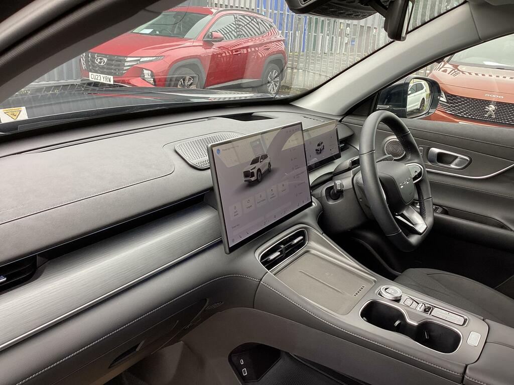 Chery Tiggo 8 1.5T Phev Summit Dht White #25