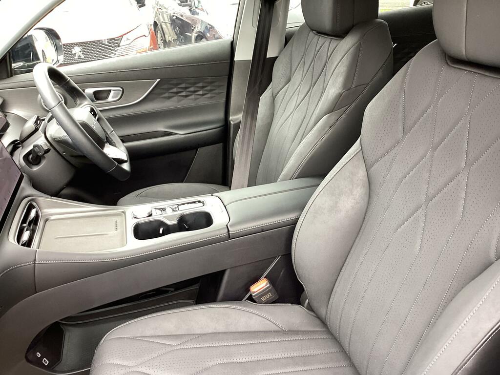 Chery Tiggo 8 1.5T Phev Summit Dht White #31