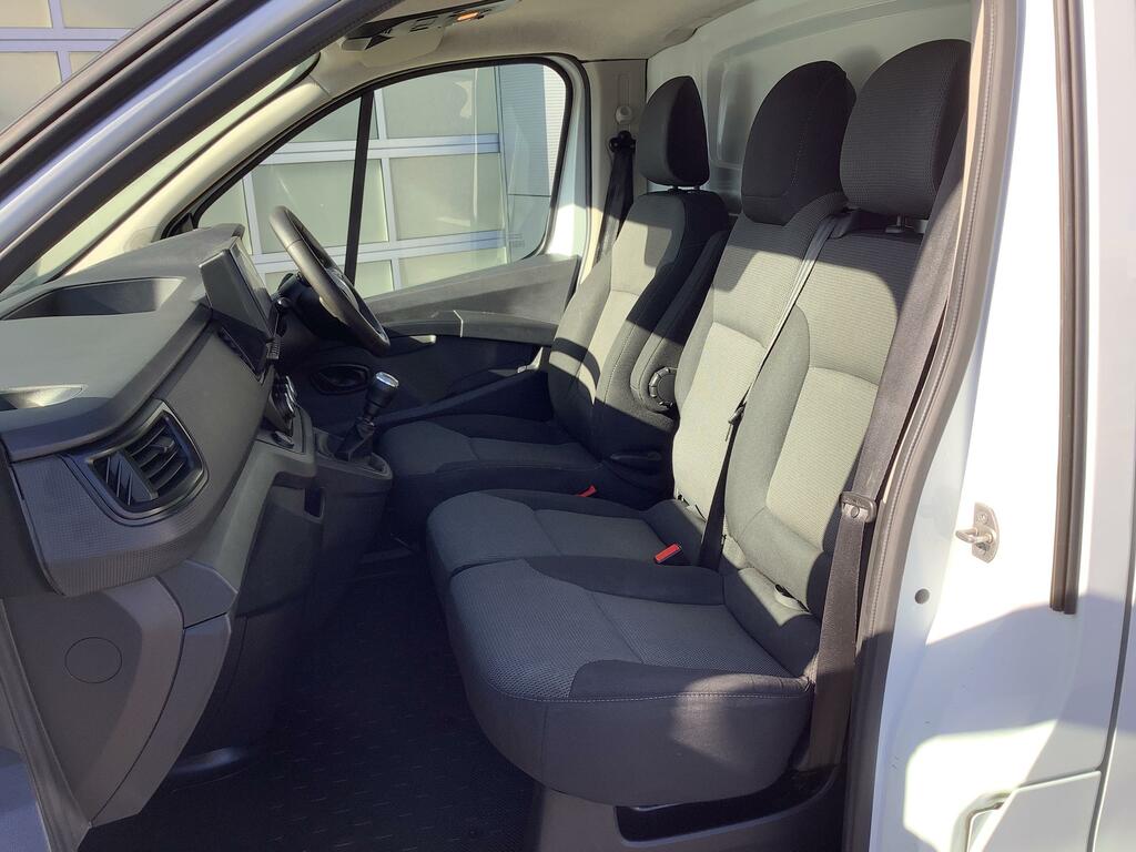 Renault Trafic Sl30 Advance L1 Panel Van 2.0 Dci 130Ps 6 S White #4