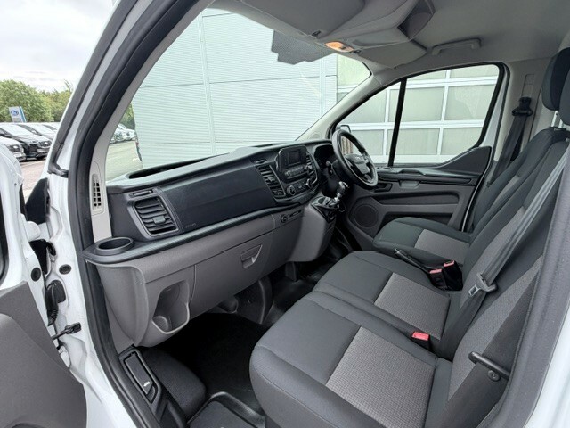 Ford Transit Custom 2.0 320 Ecoblue Leader Panel Van White #6
