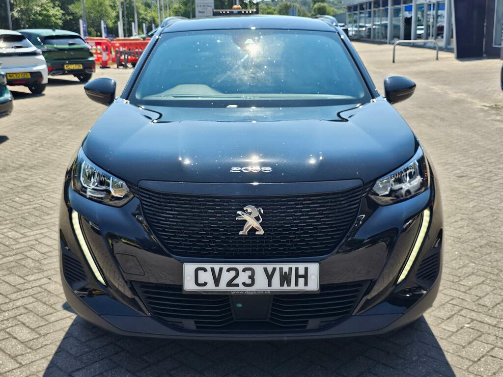 Peugeot 2008 1.2 Puretech Active Premium Suv Manua Black #2