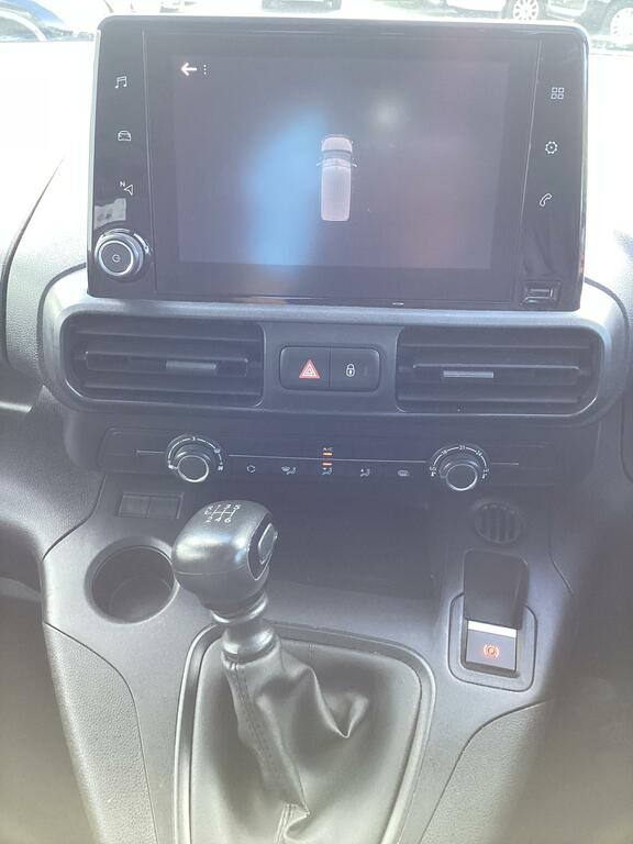 Peugeot Partner L2 Pro Premium White #24