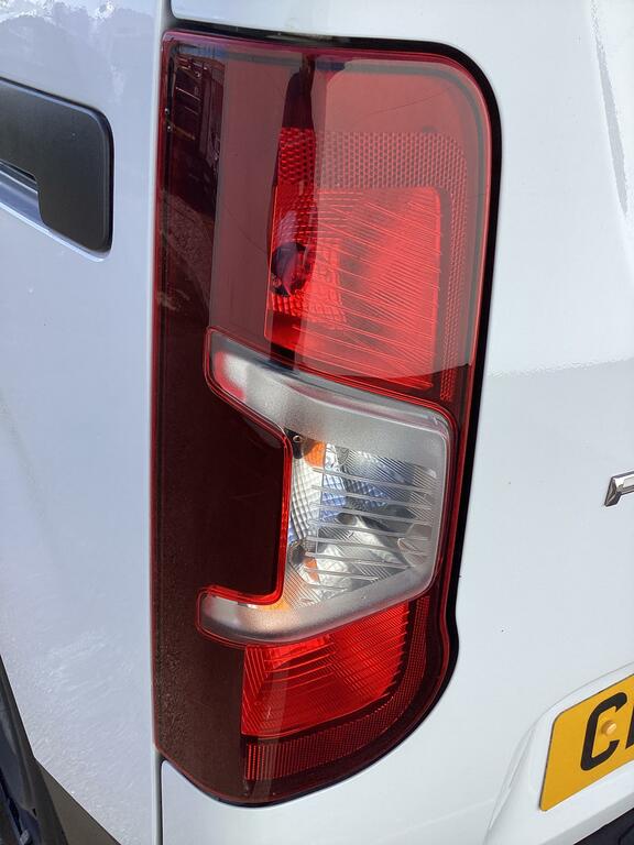 Peugeot Partner L2 Pro Premium White #15