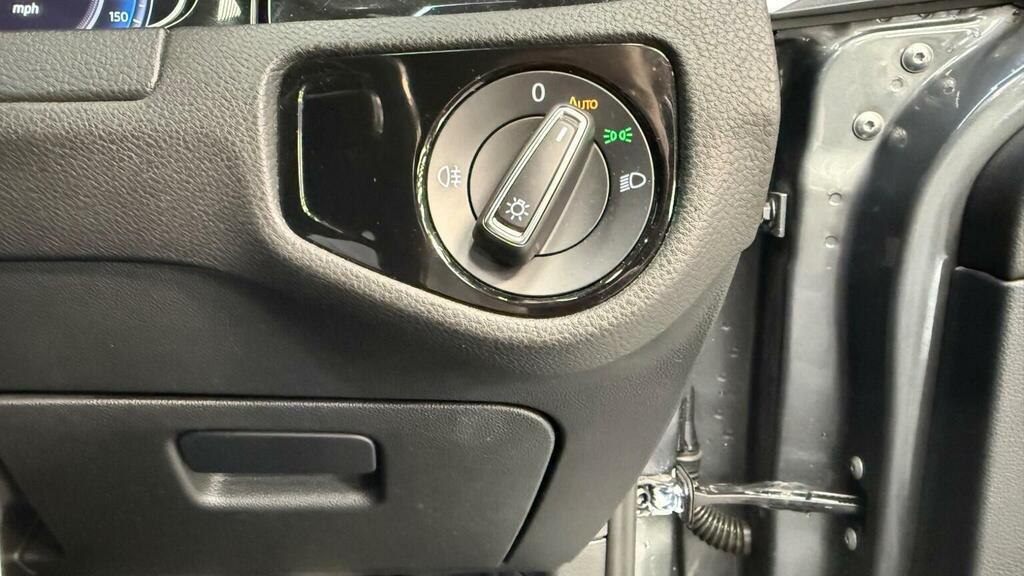 Volkswagen e-Golf 99Kw E-golf 35Kwh Black #26