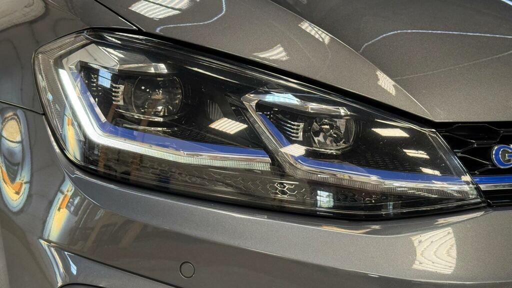 Volkswagen e-Golf 99Kw E-golf 35Kwh Black #17