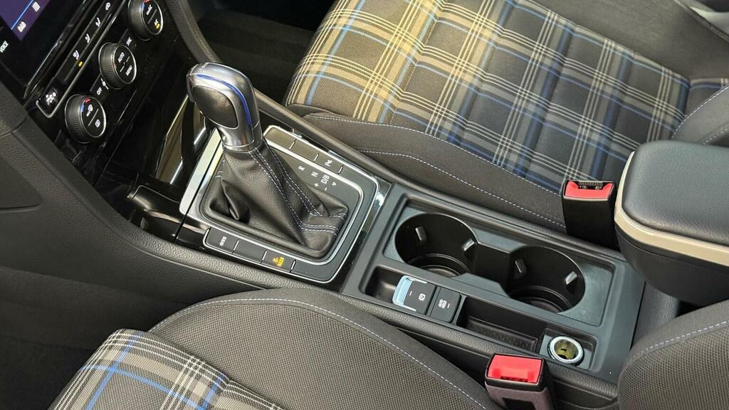 Volkswagen e-Golf 99Kw E-golf 35Kwh Black #53