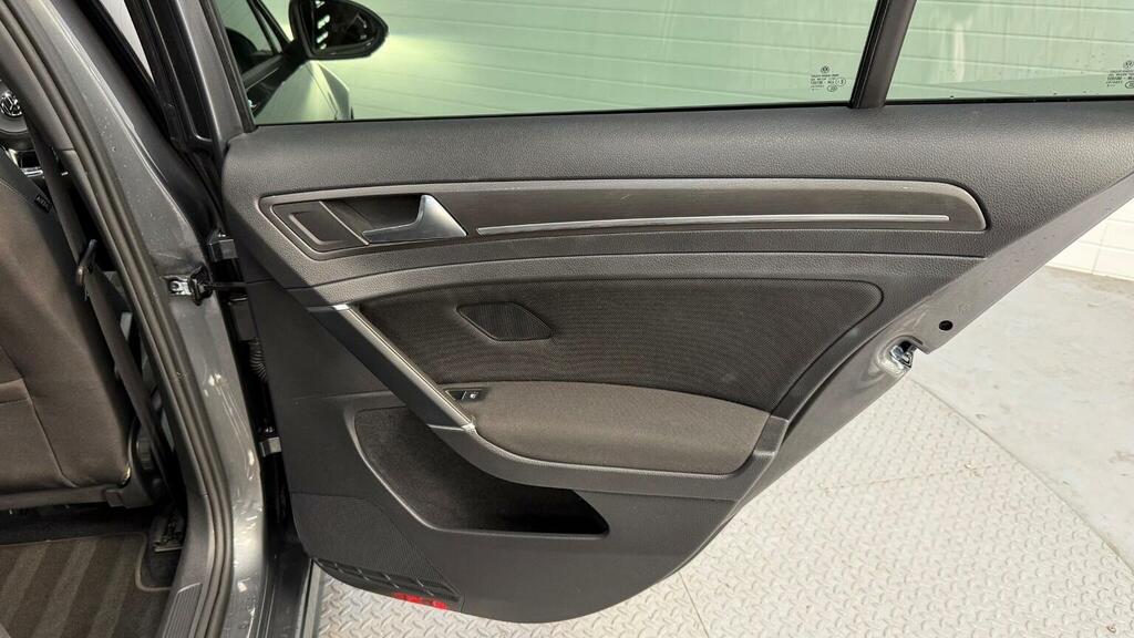 Volkswagen e-Golf 99Kw E-golf 35Kwh Black #39