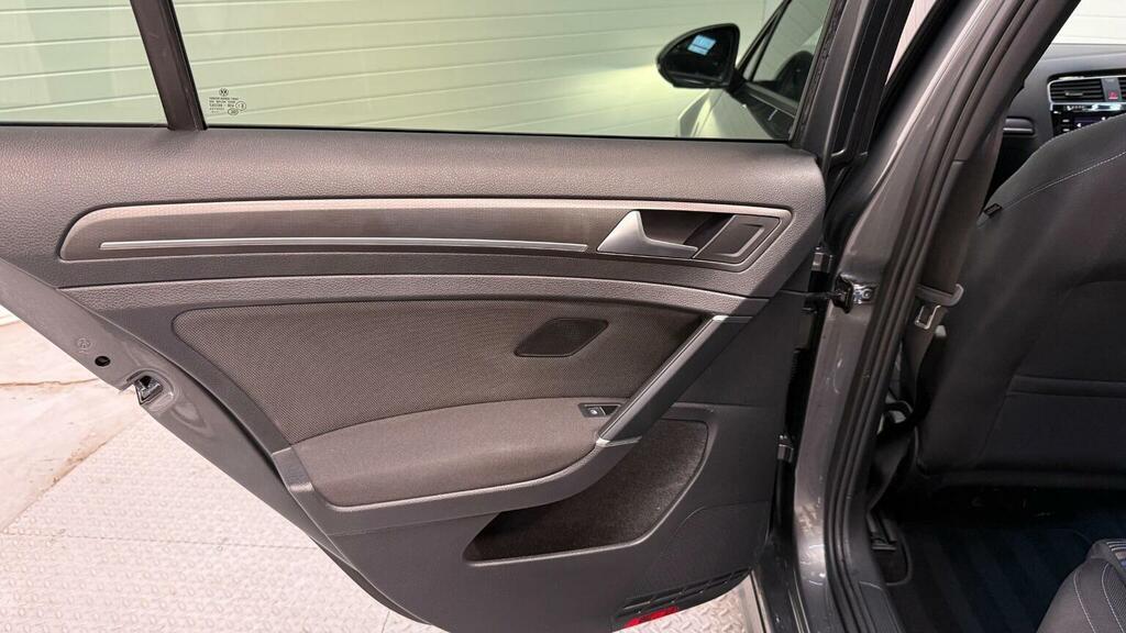 Volkswagen e-Golf 99Kw E-golf 35Kwh Black #47