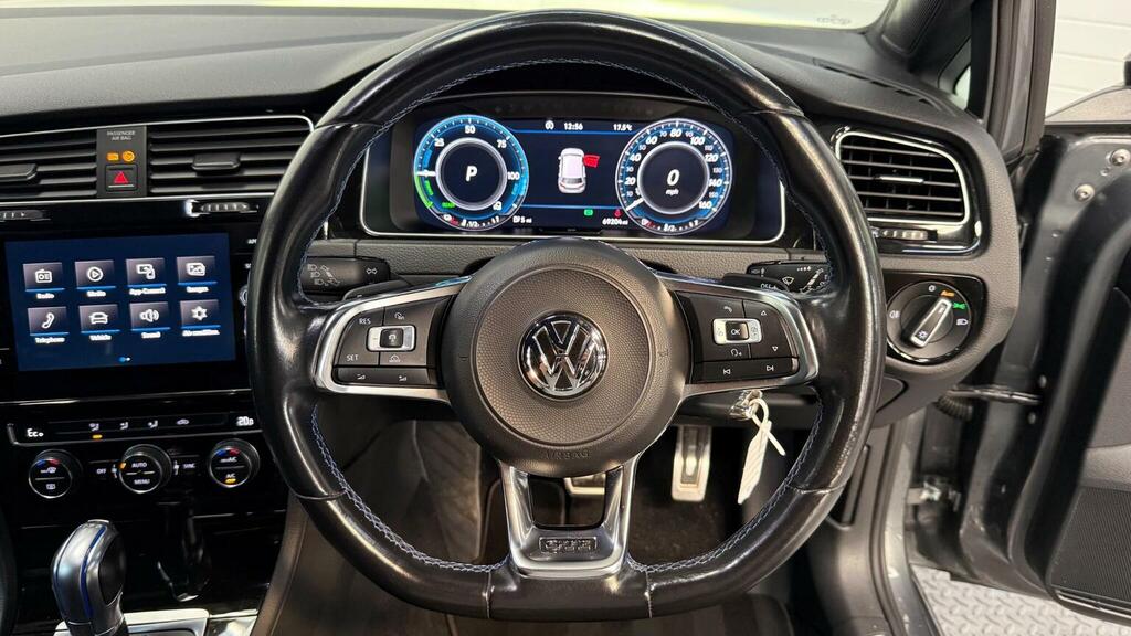 Volkswagen e-Golf 99Kw E-golf 35Kwh Black #27