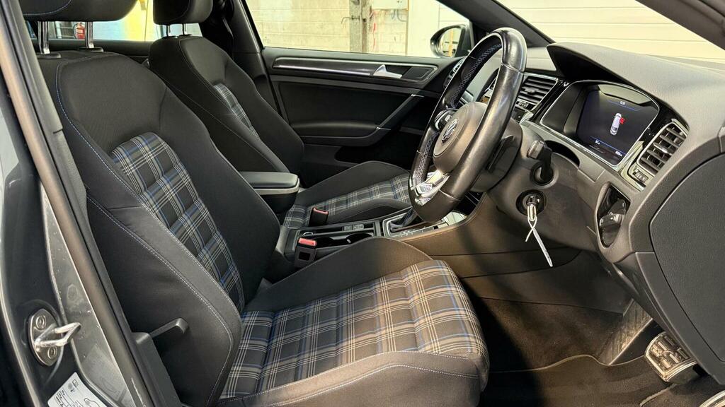 Volkswagen e-Golf 99Kw E-golf 35Kwh Black #25
