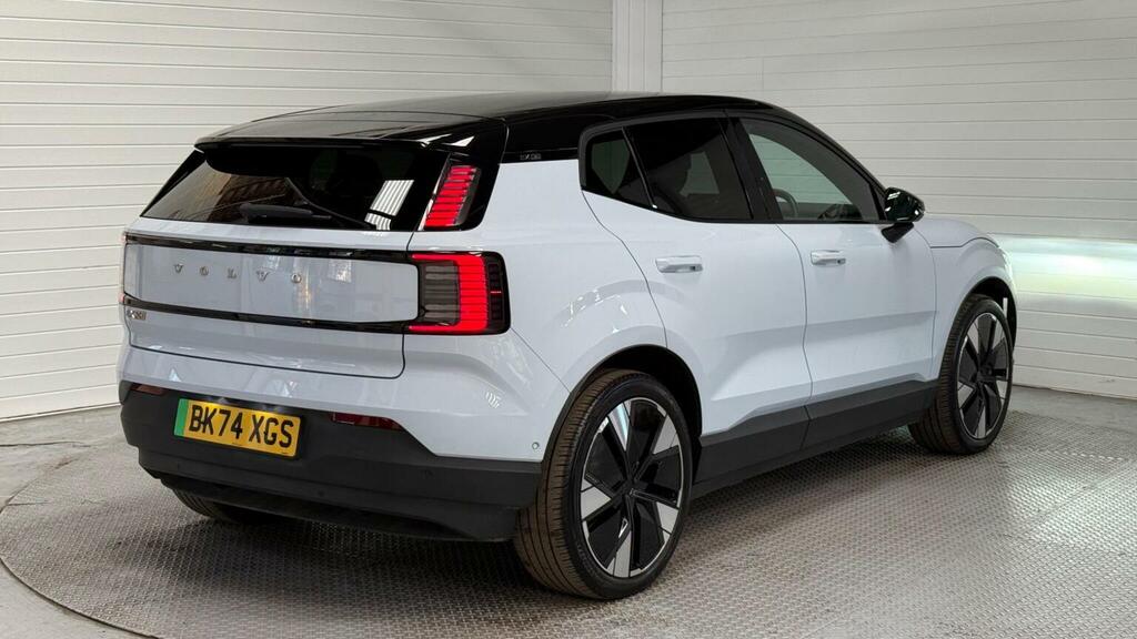 Volvo EX30 Single Motor Extended Range Ultra Sunroof, Harman  #10
