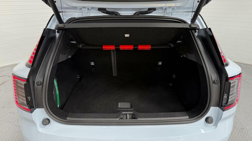 Volvo EX30 Single Motor Extended Range Ultra Sunroof, Harman  #43