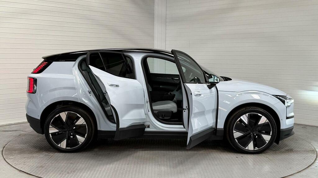 Volvo EX30 Single Motor Extended Range Ultra Sunroof, Harman  #11