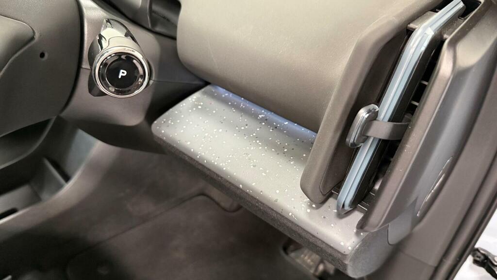 Volvo EX30 Single Motor Extended Range Ultra Sunroof, Harman  #23