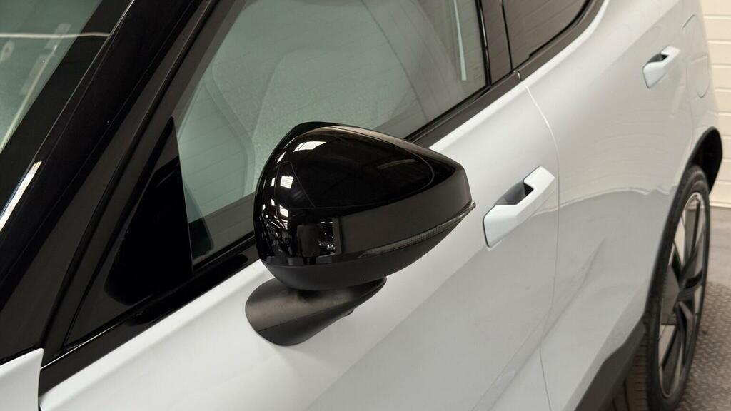 Volvo EX30 Single Motor Extended Range Ultra Sunroof, Harman  #15