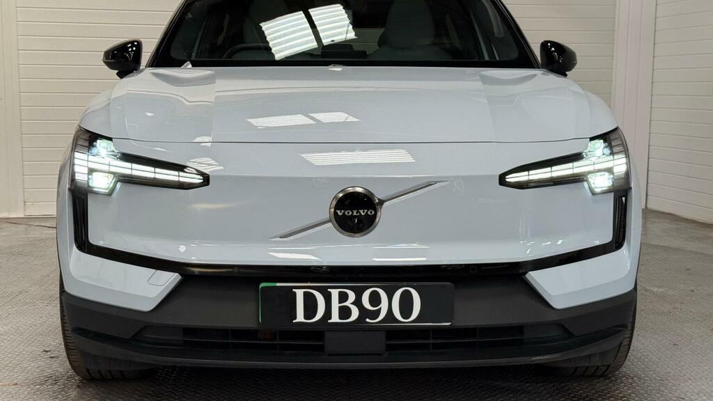 Volvo EX30 Single Motor Extended Range Ultra Sunroof, Harman  #13