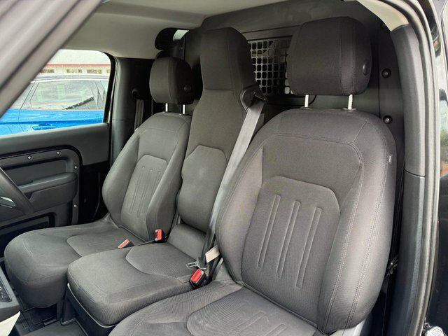 Land Rover Defender 90 D250 X-dynamic Se Eiger Grey Grey #36