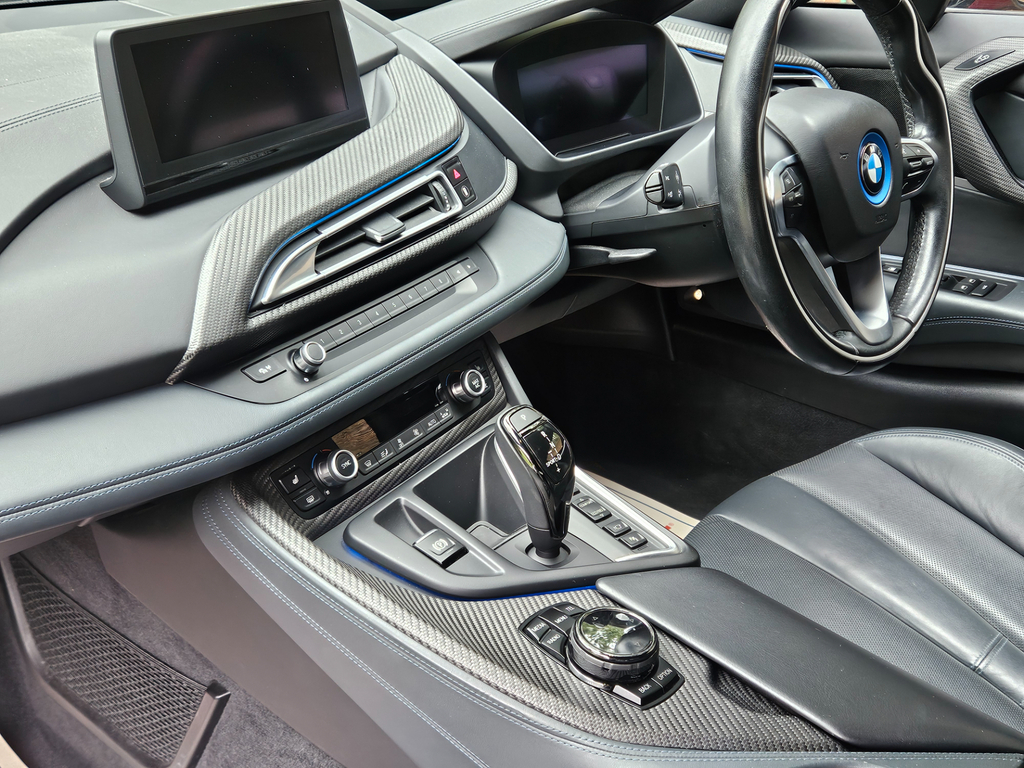 BMW i8 I8 Coupe White #21