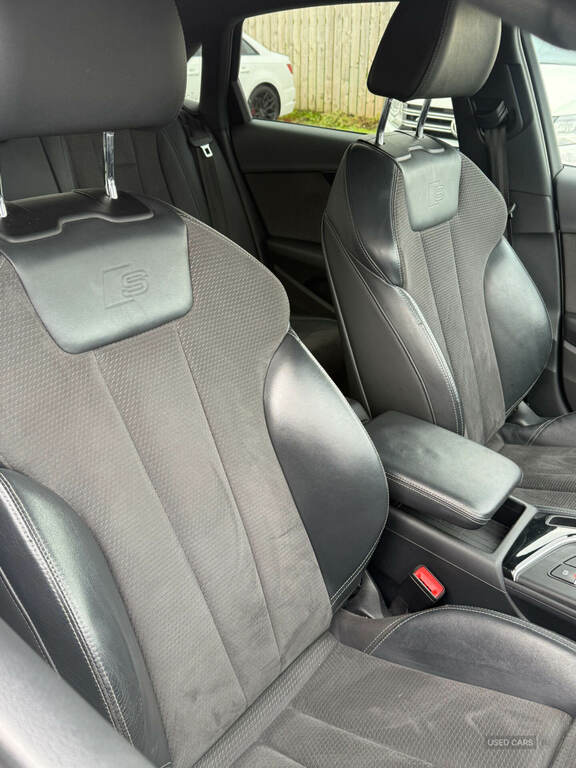 Audi A4 Sport 35 Tfsi 150 Ps S Tronic Black #16
