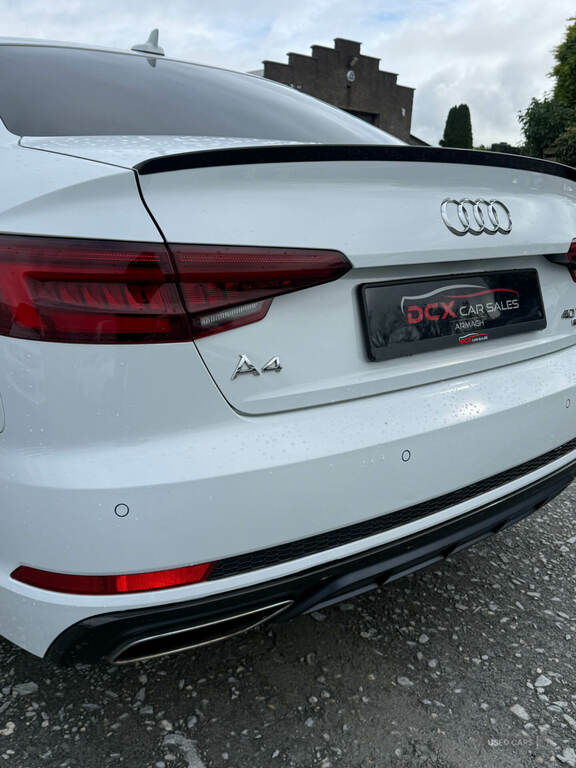 Audi A4 Sport 35 Tfsi 150 Ps S Tronic Black #21