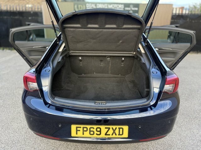 Vauxhall Insignia 2L Se Nav Black #13