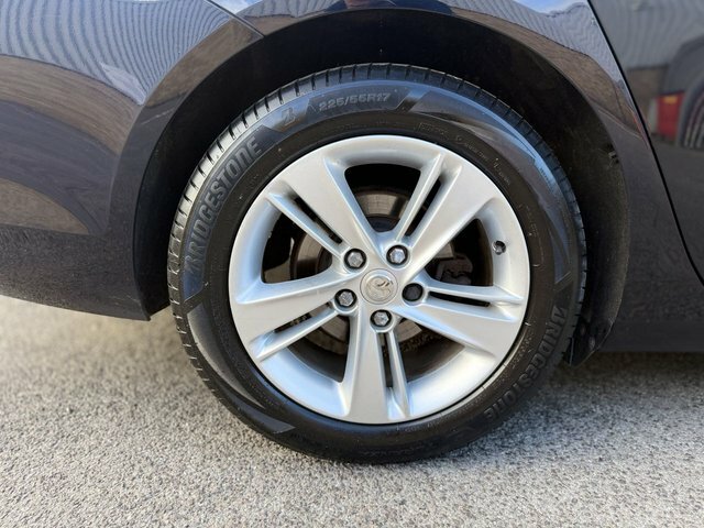 Vauxhall Insignia 2L Se Nav Black #46