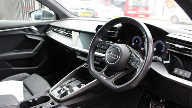 Audi A3 Tfsi 30 S Line BK23EFO Grey #5