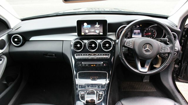 Mercedes-Benz C Class C200 Sport Saloon Black #2