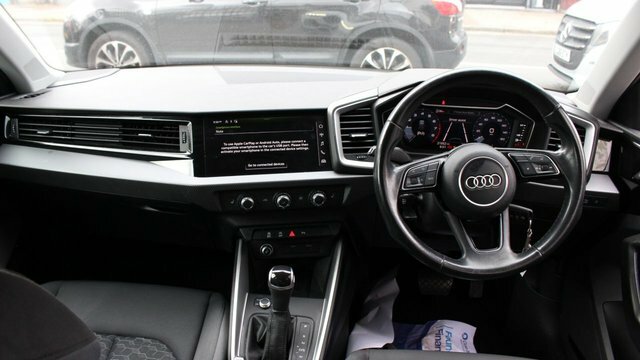 Audi A1 Tfsi 25 Sport Sportback White #4